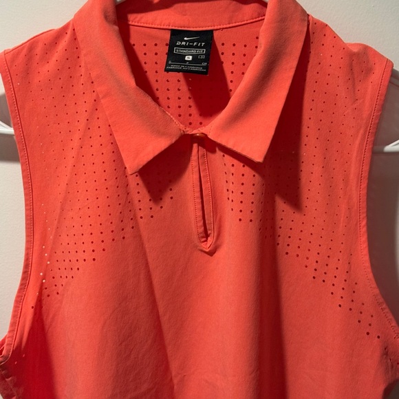 Nike Women's Golf Sleeveless Coral Top - Picture 2 of 3